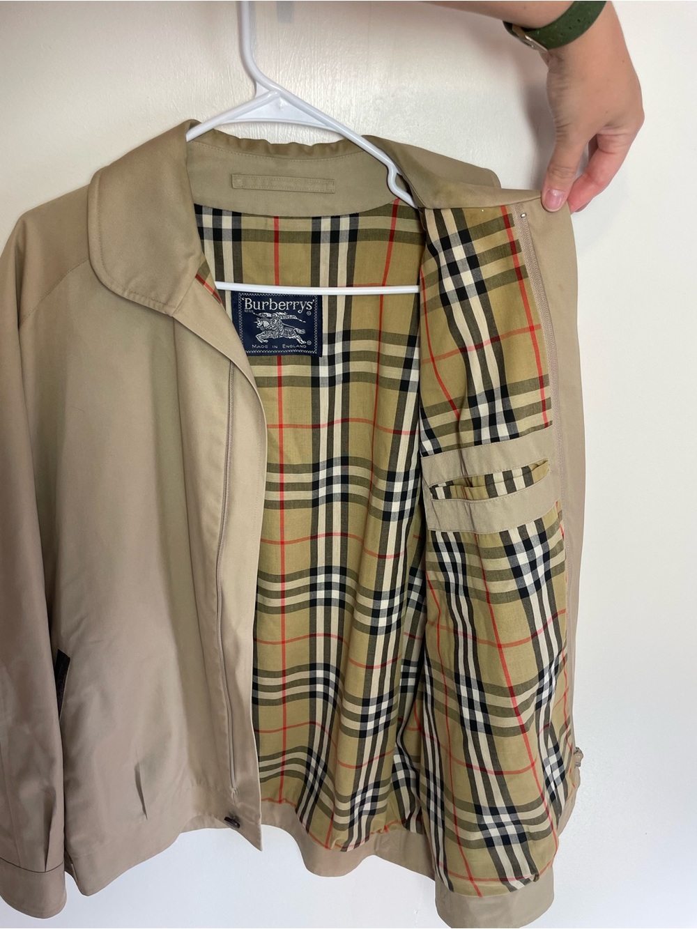 Vintage Burberry Men’s Classic Tan Harrington Jacket - Picture 2 of 9